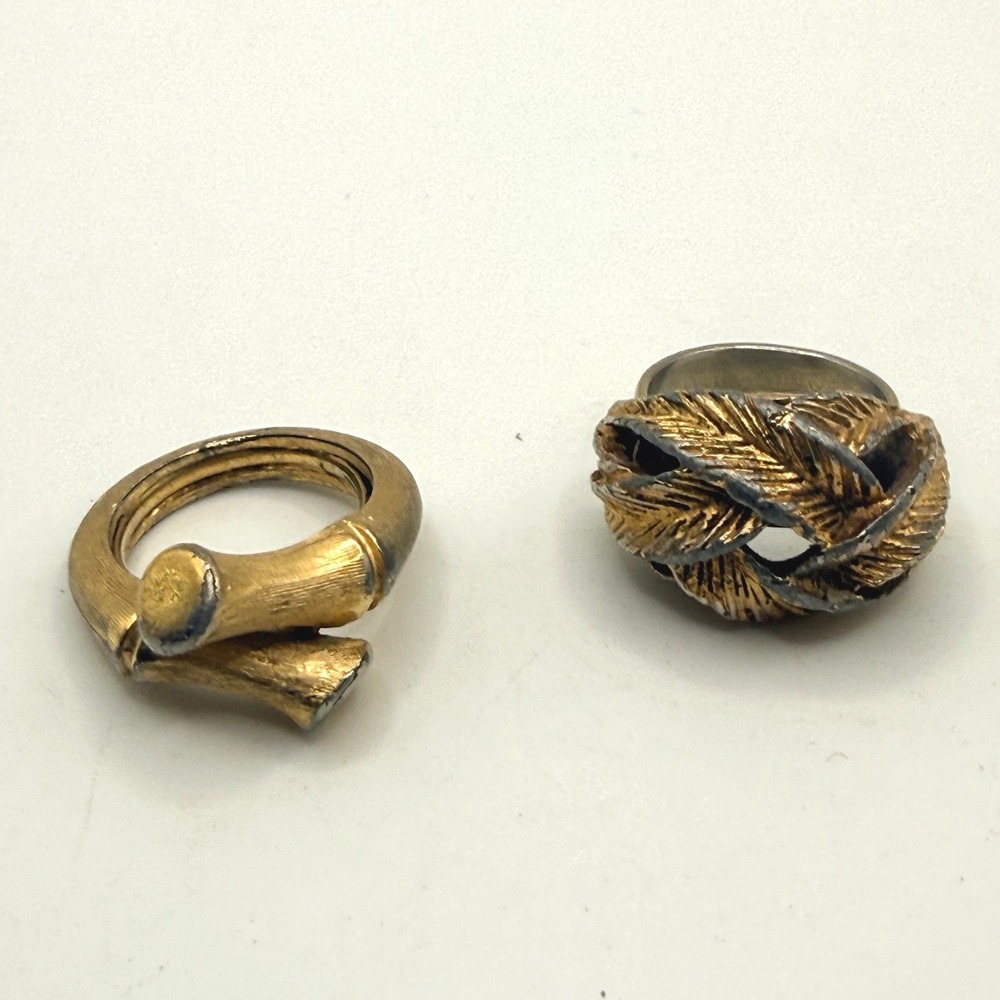 Two Vintage Gold Tone Rings Bamboo Bypass Woven Feather Leaf Size 7.25